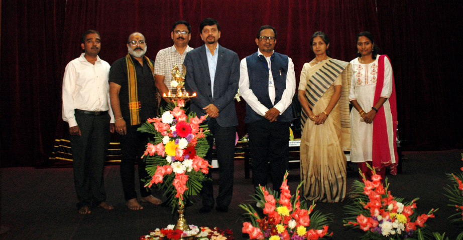 Colloquim on Crafting Quality Knowledge (The role of Library and Source-based Research)